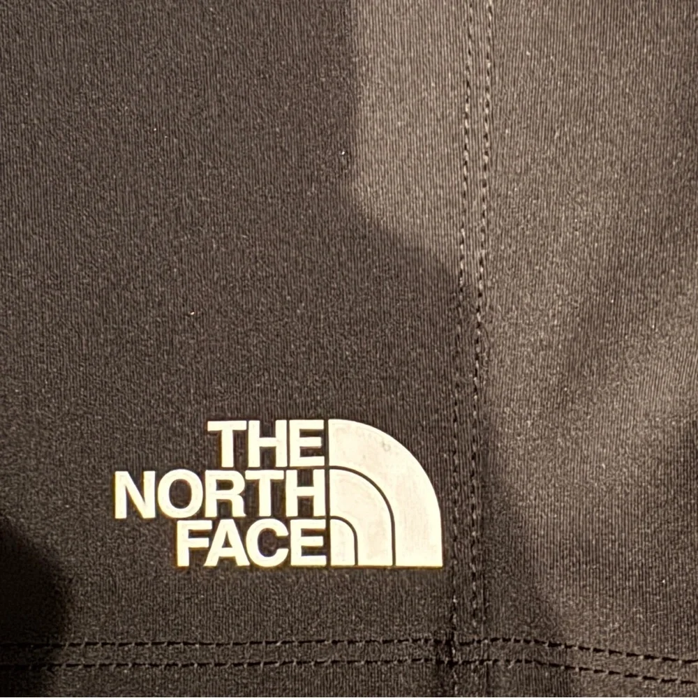 The North Face Girls Black Bike Shorts XL - Picture 3 of 7